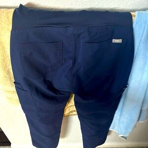 Figs maternity joggers